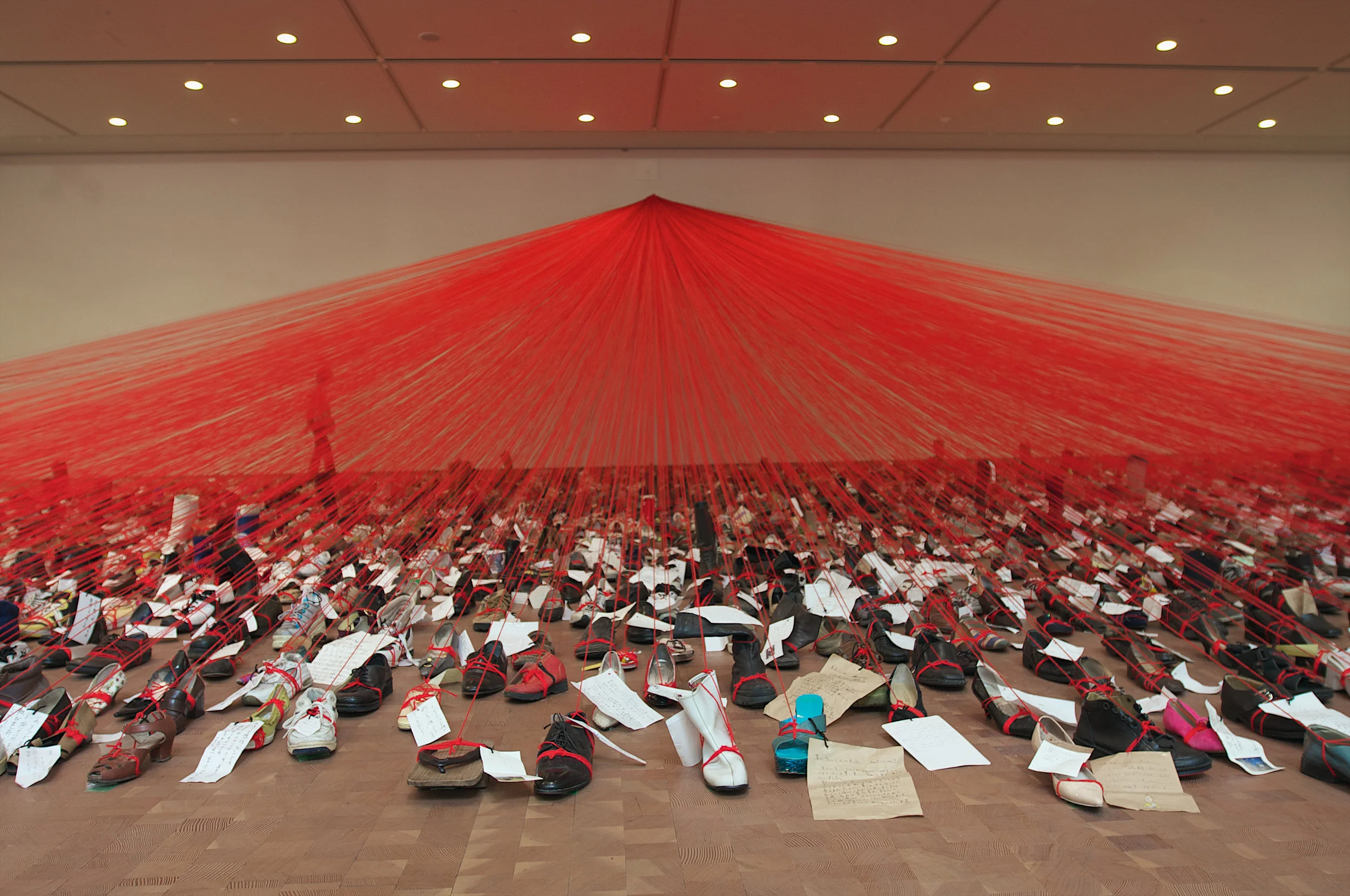 CHIHARU SHIOTA–塩田千春